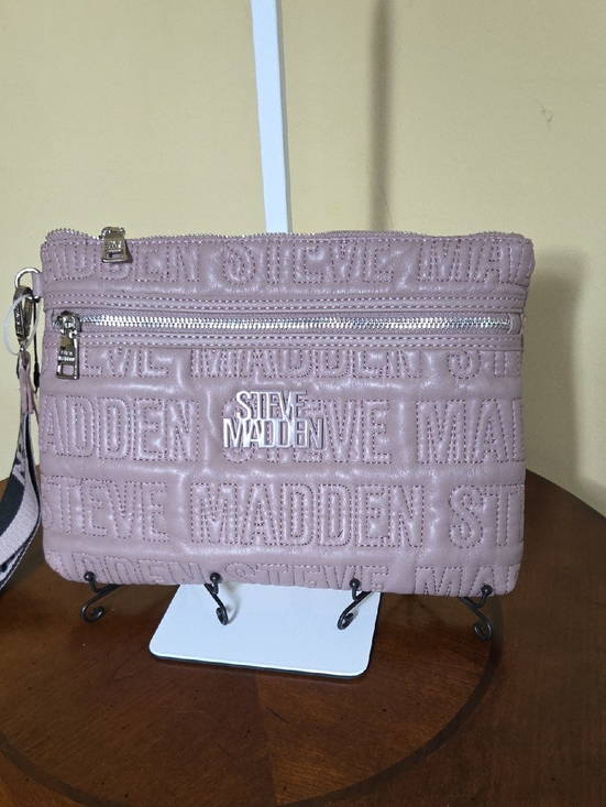 Steve Madden Handbags - STEVE MADDEN NWT Mauve Clutch Purse Wristlet Bmalina Stitched With Gold Hardware